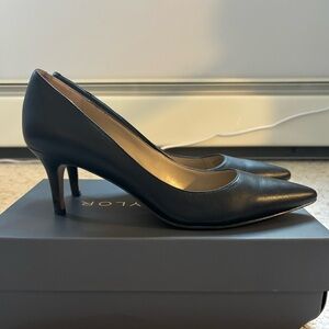 Ann Taylor 2.5” Eryn Leather High Heel Pump | Black | W 9.5